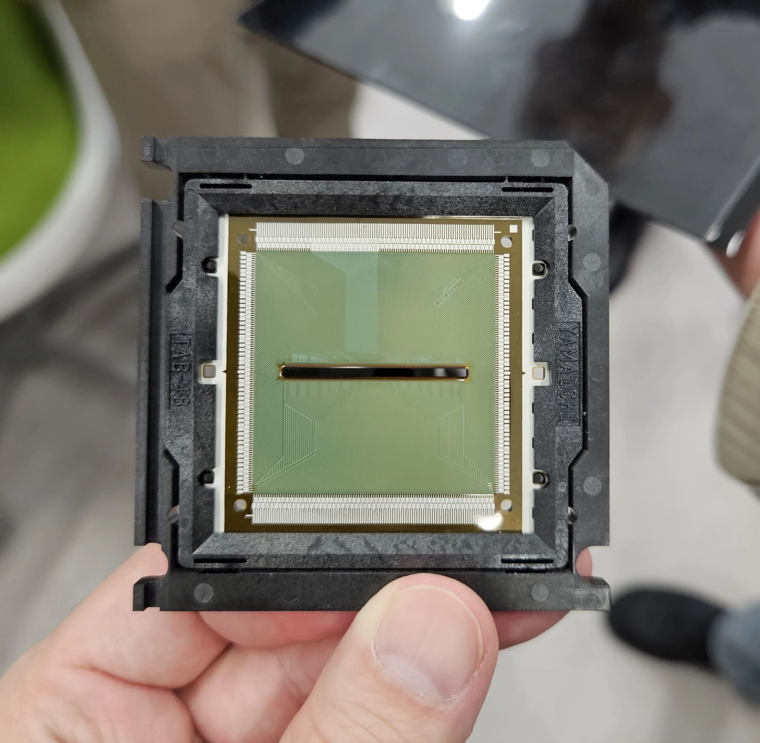 英唐智控：車載DDIC批量交付，開啟收獲第一步